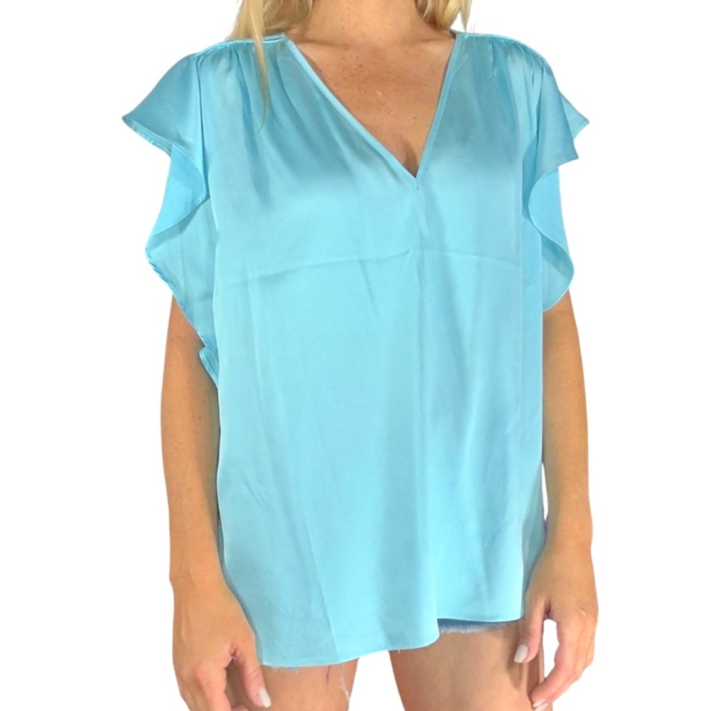 *NWT WHITE HOUSE BLACK MARKET Flutter Sleeve Silky V-Neck Top in Bermuda Blue